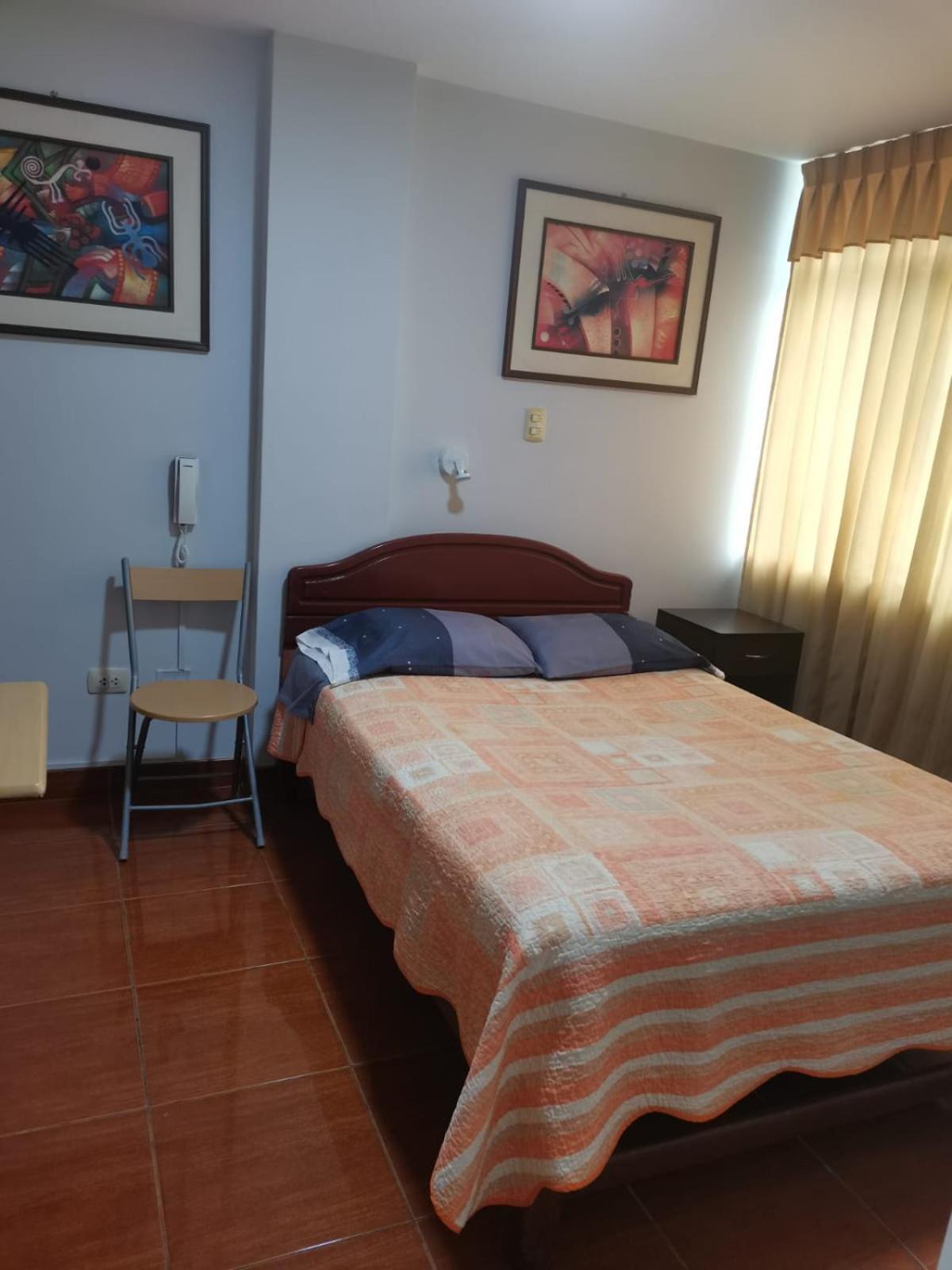 Hostal Puerto Ingles Іло Екстер'єр фото